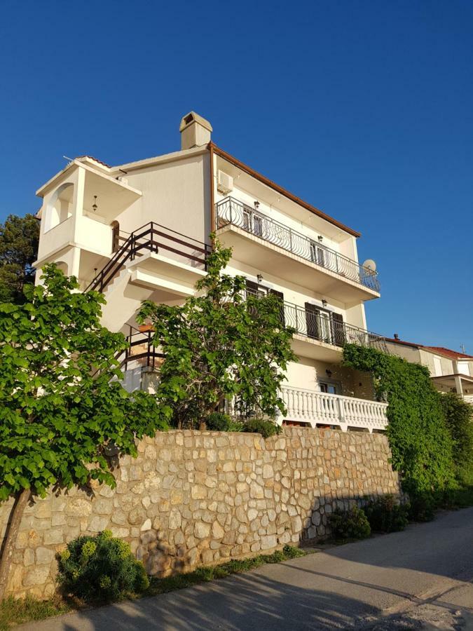 סנג' Apartment Toni מראה חיצוני תמונה